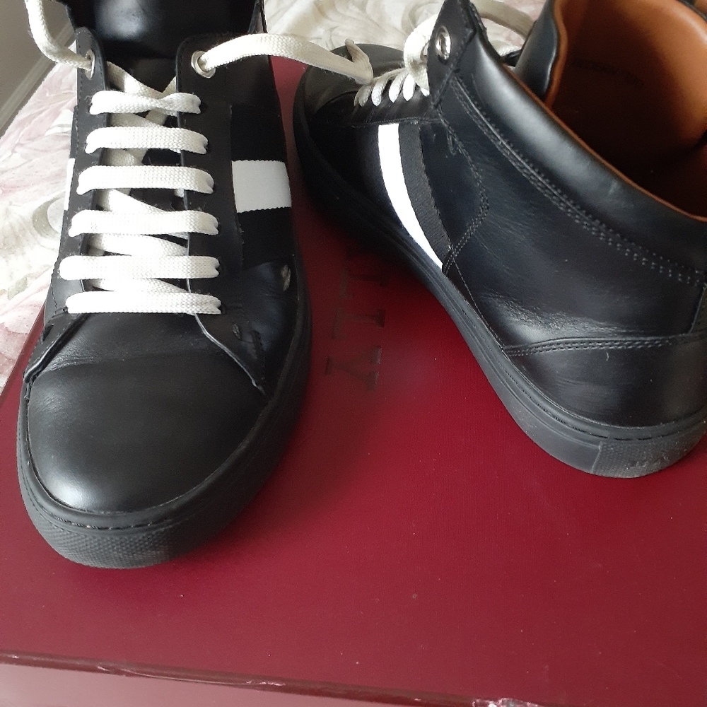Black Bally Hedren